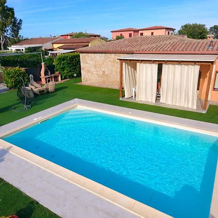 Villa Paola San Teodoro Con Piscina Privata Lu Lioni Exterior foto