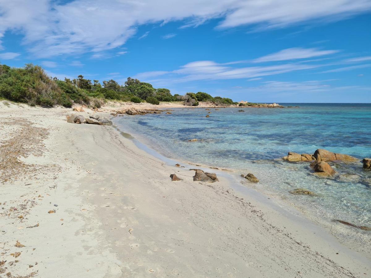 Villa Paola San Teodoro Con Piscina Privata Lu Lioni Exterior foto