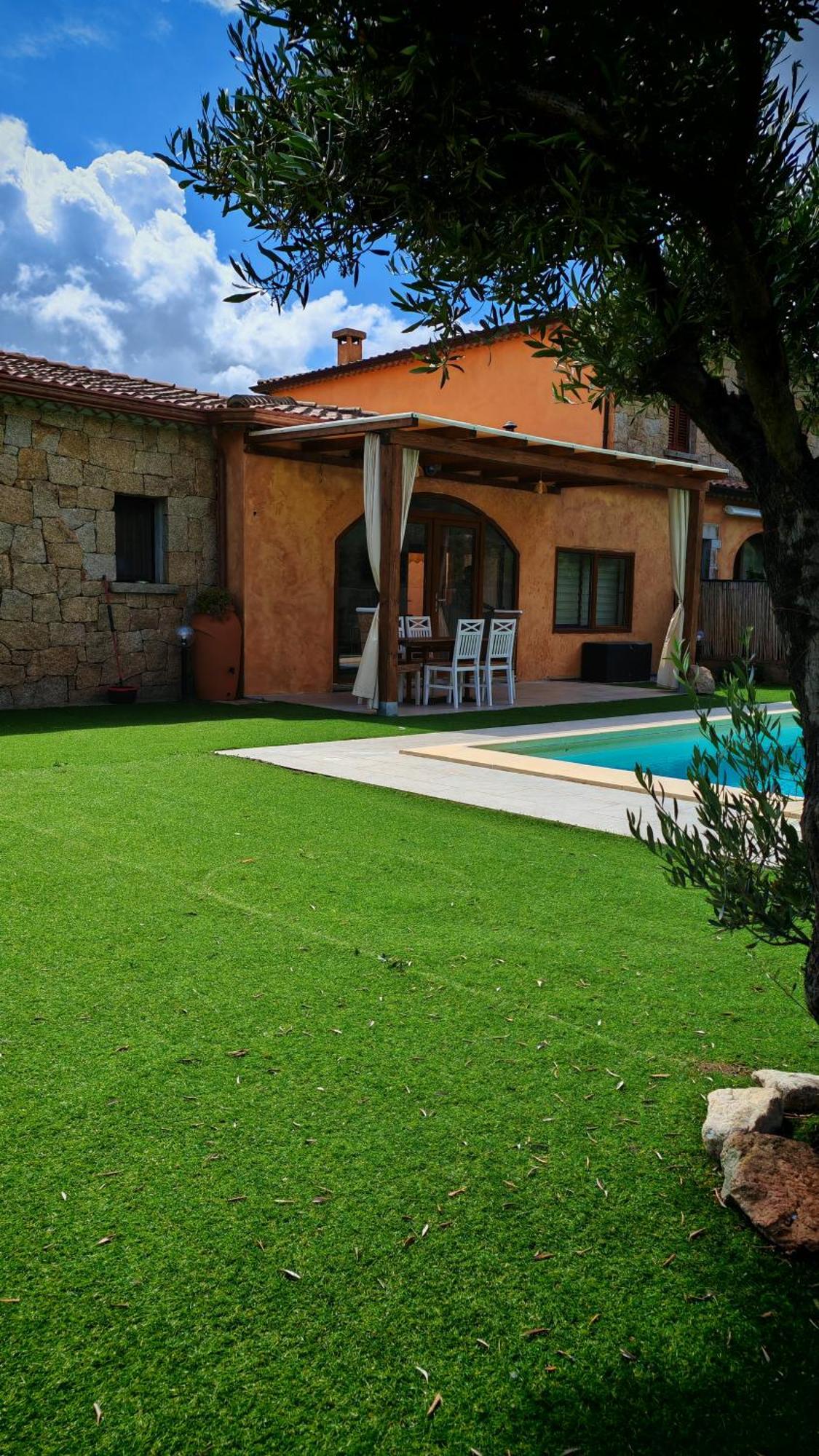 Villa Paola San Teodoro Con Piscina Privata Lu Lioni Exterior foto
